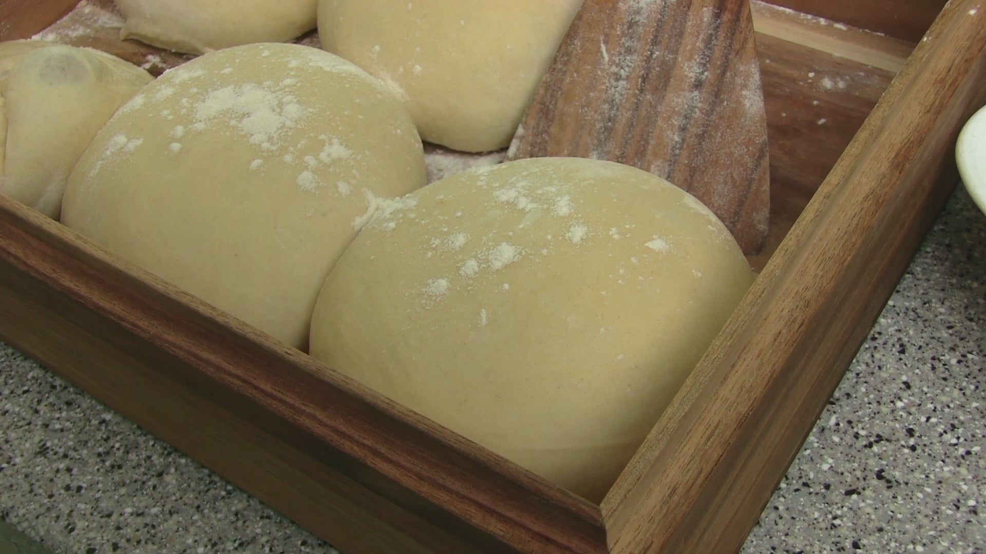 The Old Pizzaiolo Wooden Pizza Dough Proofing Box